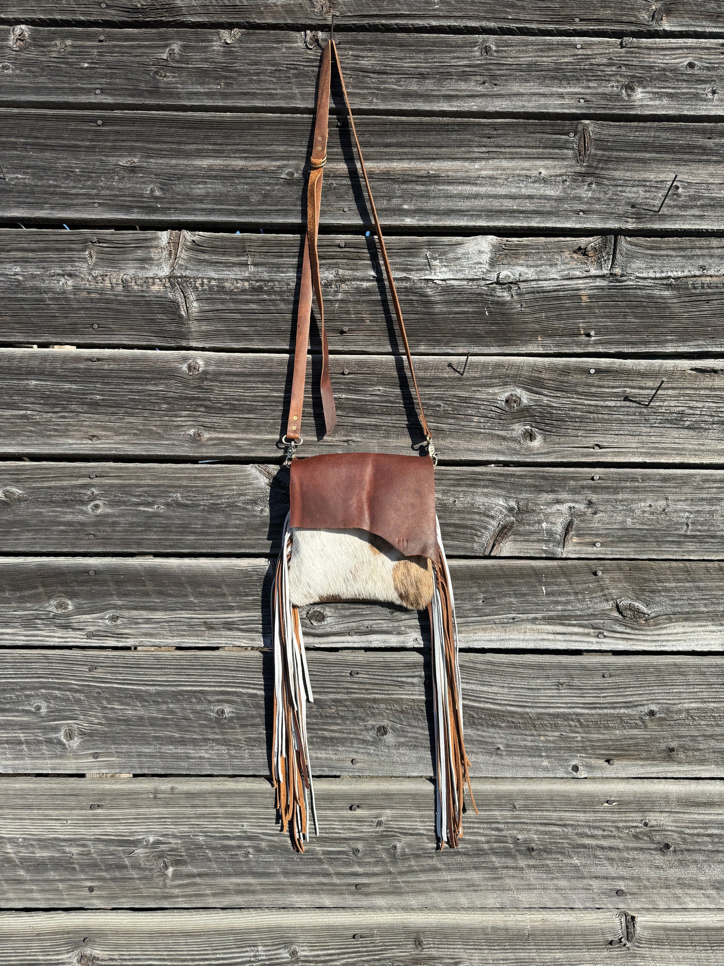 The Glesman Crossbody