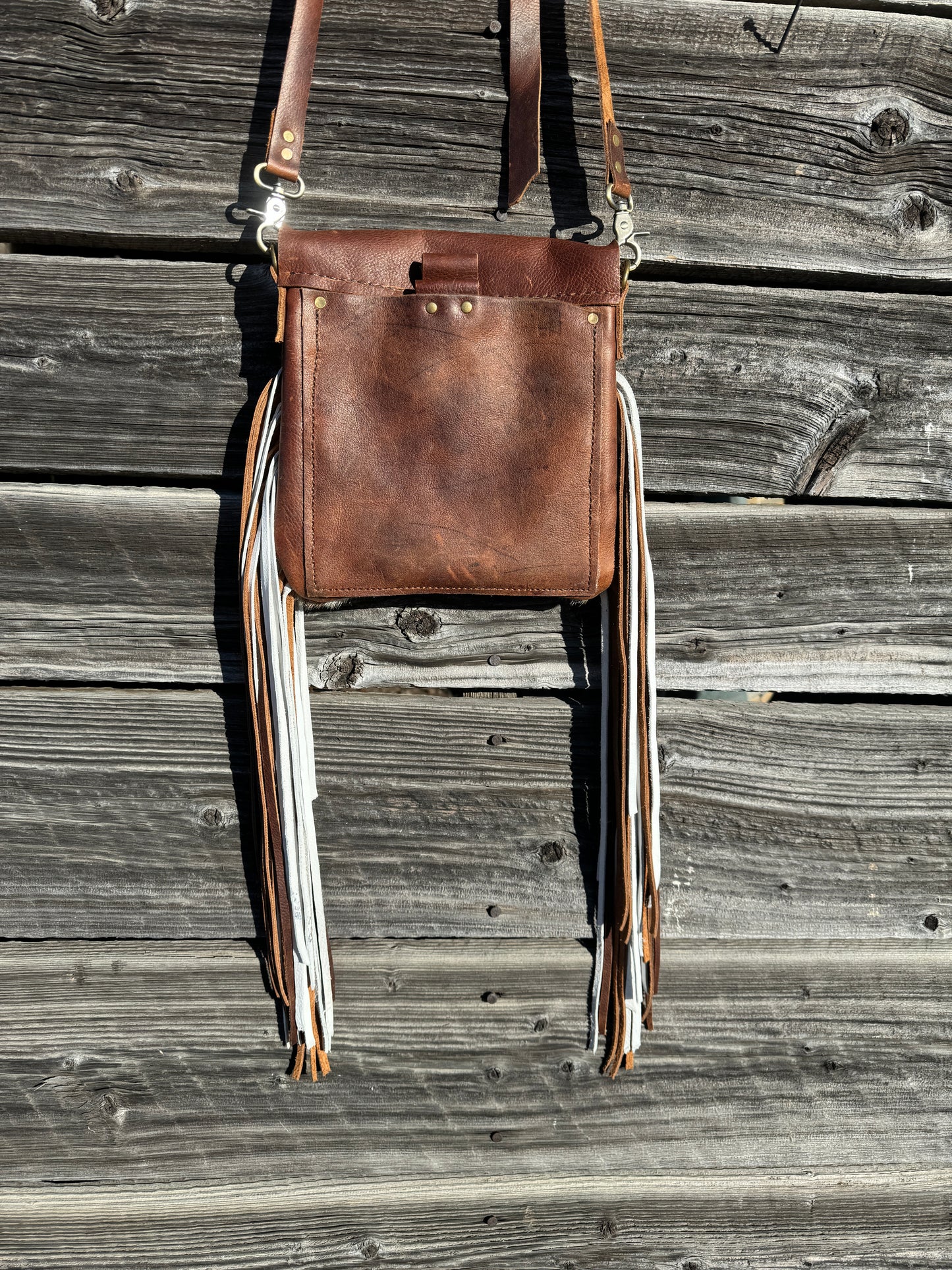 The Glesman Crossbody